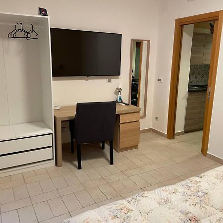 Alex Comfort House Bari Luaran gambar